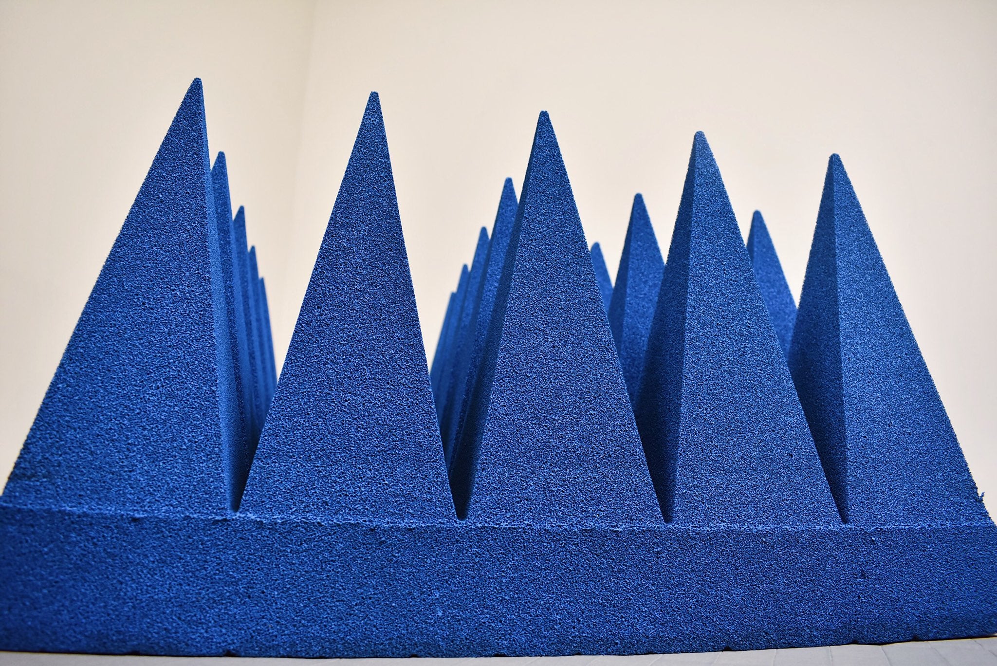 Pyramidal Rf Probe 10 Count RF Absorber 12in, Pyramidal – dB Absorber